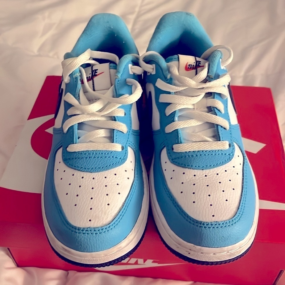 Nike Kids - Air Force 1 LV8 - Picture 2 of 5